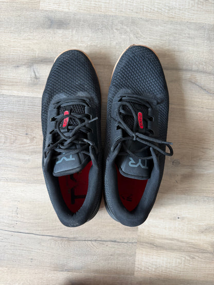 TYR CXT-2 Trainer. Size Men's 13