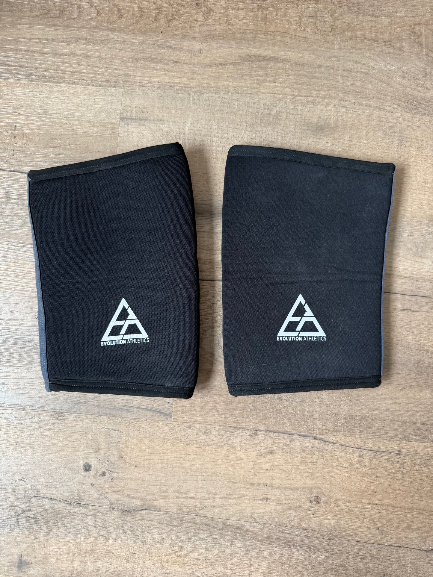 Evolution Athletics Elbow Sleeve Size 4XL