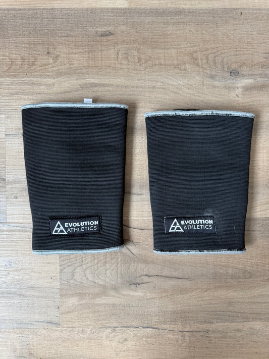 Evolution Athletics Elbow Sleeve Size L